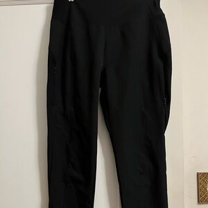 Avalanche Outdoor Supply Company black athleisure pants
